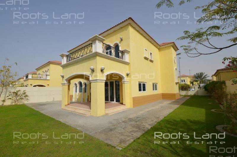 Exclusive Big Plot| District 6 |Steps to Pavillion